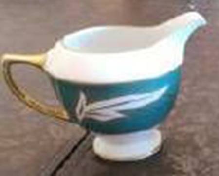 VOG134 Creamer