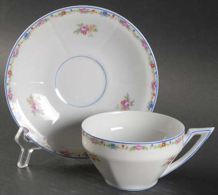 VIA98 Flat Cup & Saucer Set