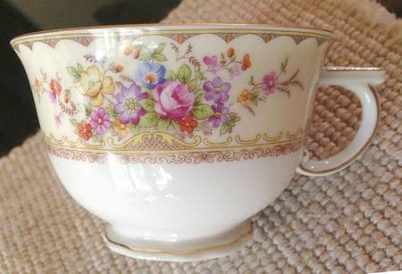 816 Footed Cup
