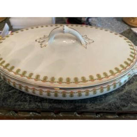 VNN69 Oval Covered Vegetable