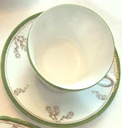 VTO190 Footed Cup & Saucer Set