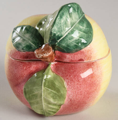 Fruits Sculpted Box & Lid