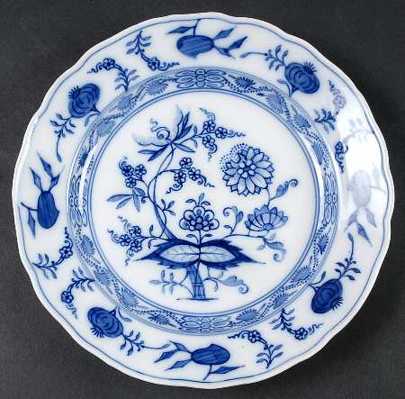 Blue Onion (Scalloped) by Villeroy &amp; Boch