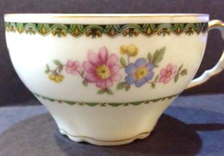 VIT362 (White) Flat Cup