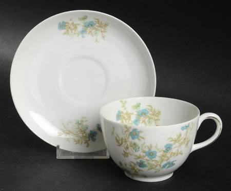VNN83 Flat Cup & Saucer Set