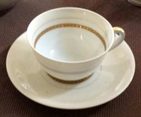 VIG187 Footed Cup & Saucer Set
