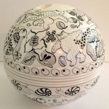 Cats Rule the World (19 Pc) La Boule Stacking Dinnerware Set