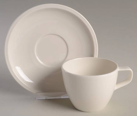 Artesano Original Flat Cup & Saucer Set