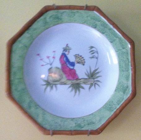 VIE137 Salad Plate