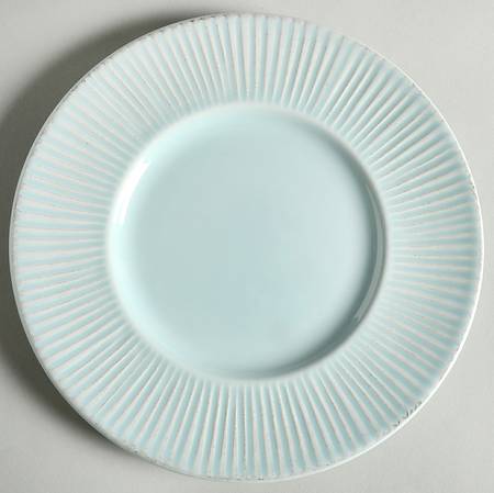 V4C2 Aqua Salad Plate
