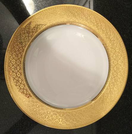 VIG199 Salad Plate