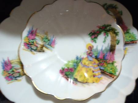 CAE37 Saucer