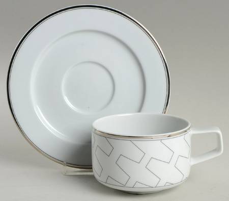 Trasso Flat Cup & Saucer Set