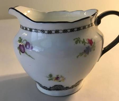 VIT411 Creamer