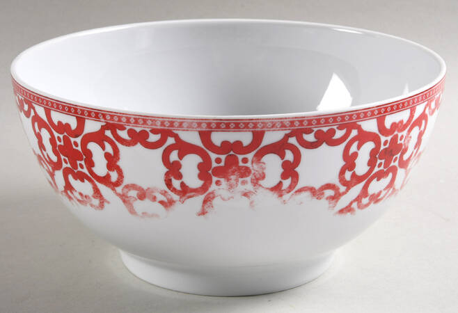 Timeless 9" Salad Serving Bowl
