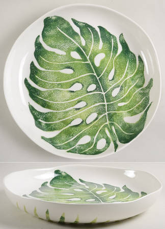 Into the Jungle 13" Shallow Round Bowl