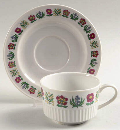 VIL276 Flat Cup & Saucer Set