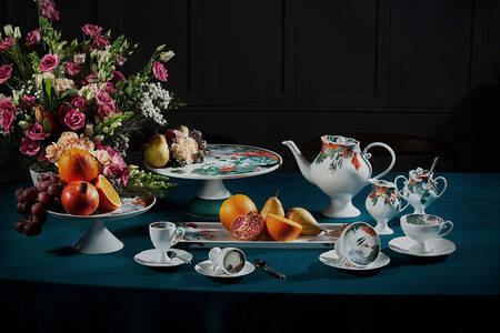 Duality 14" Diameter Pedestal Cake Stand