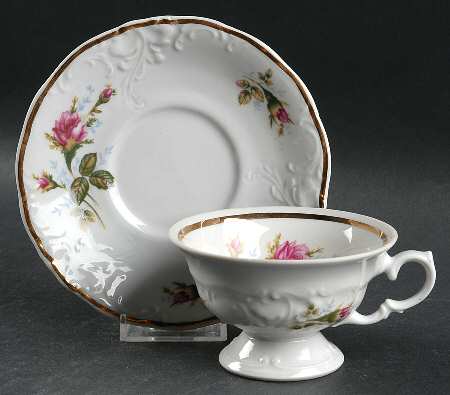 WAV8 Footed Cup & Saucer Set