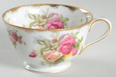 2284 Footed Cup