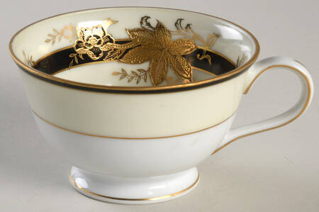 Golden Maple Footed Cup