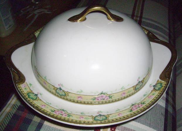 A9273 Round Covered Butter