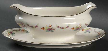 AB9363 Gravy Boat with Attached Underplate