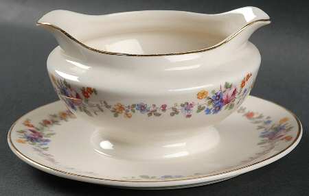 AB9474 Gravy Boat with Attached Underplate