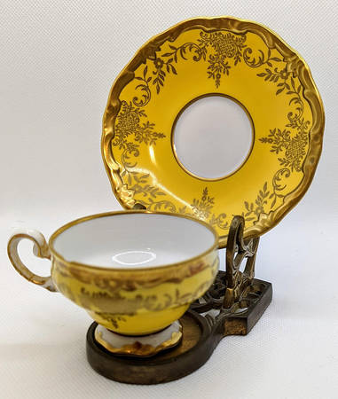 28010 Footed Cup & Saucer Set