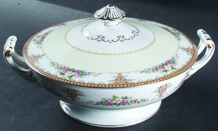 Adela Round Covered Vegetable
