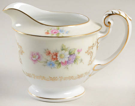 Dresrosa Creamer