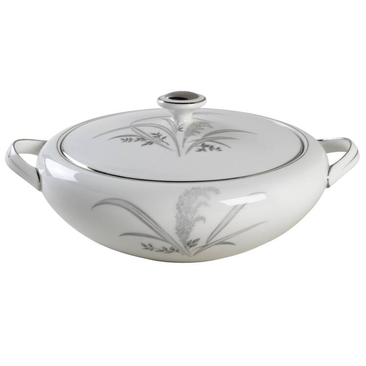 Silver Wheat Round Covered Vegetable