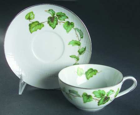 Virginia Flat Cup & Saucer Set