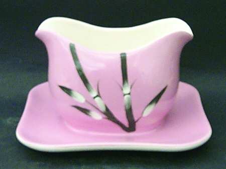 Bambu Pink Gravy Boat with Attached Underplate