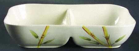 Bambu Cream 10" Oval Divided Vegetable Bowl