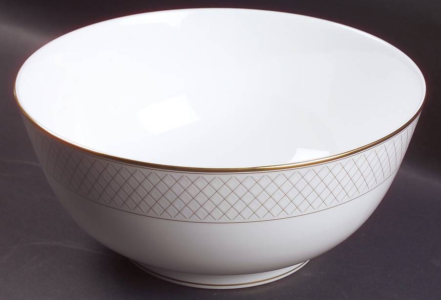Crosshaven 9" Salad Serving Bowl