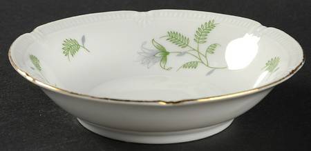 B. Fern (Scalloped) Fruit/Dessert (Sauce) Bowl