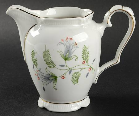 B. Fern (Scalloped) Creamer