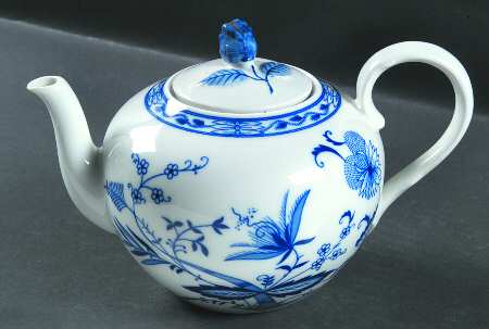 Blue Onion Teapot & Lid