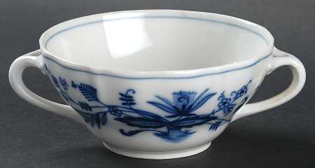 Blue Onion Flat Cream Soup Bowl