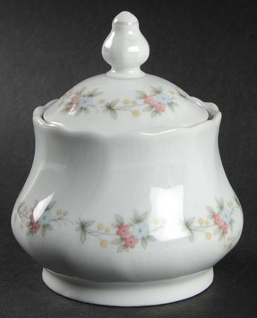 Claudia Sugar Bowl & Lid