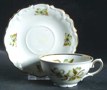 Dogwood (Scalloped, Rim) Footed Cup & Saucer Set