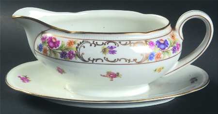 Dresden Rich Gravy Boat with Attached Underplate