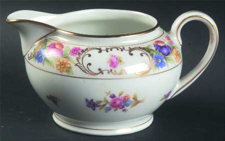 Dresden Rich Creamer