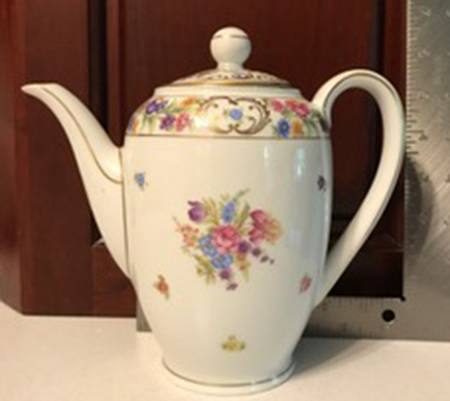 Dresden Rich Coffee Pot & Lid