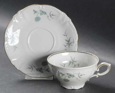 Green Ming (Gold) Footed Cup & Saucer Set