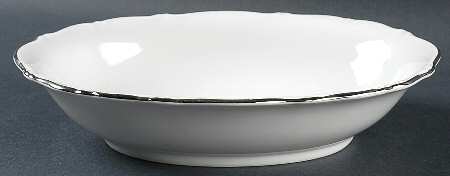 Heirloom Platinum 9" Oval Vegetable Bowl