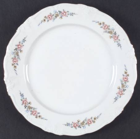 Mayerling (Scalloped) Dinner Plate