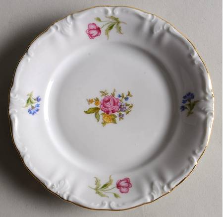 Mignon (Gold Backstamp, Scalloped) Bread & Butter Plate