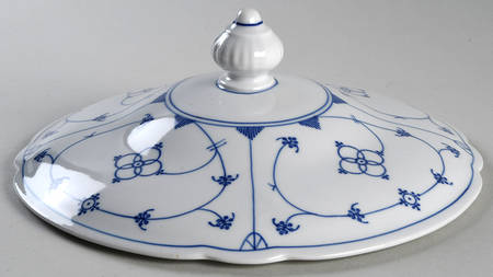 Strawflower (Scalloped) Lid for Round Vegetable